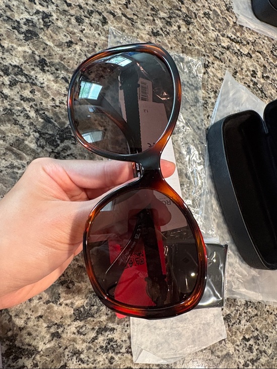 NWT Salvatore Ferragamo Tortoiseshell Brown Gradient Lens Sunglasses - Picture 4 of 4